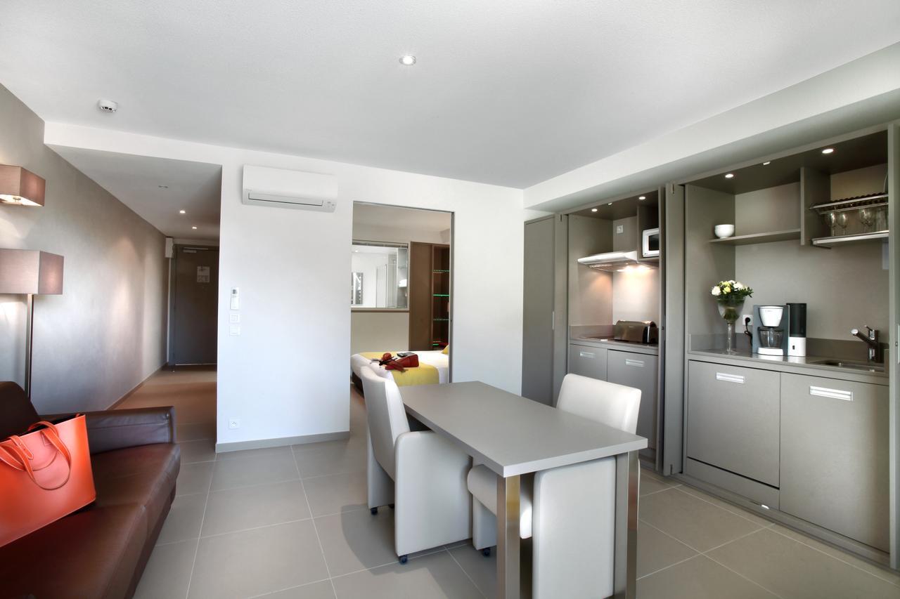 Seventeen Hotel Valbonne Luaran gambar