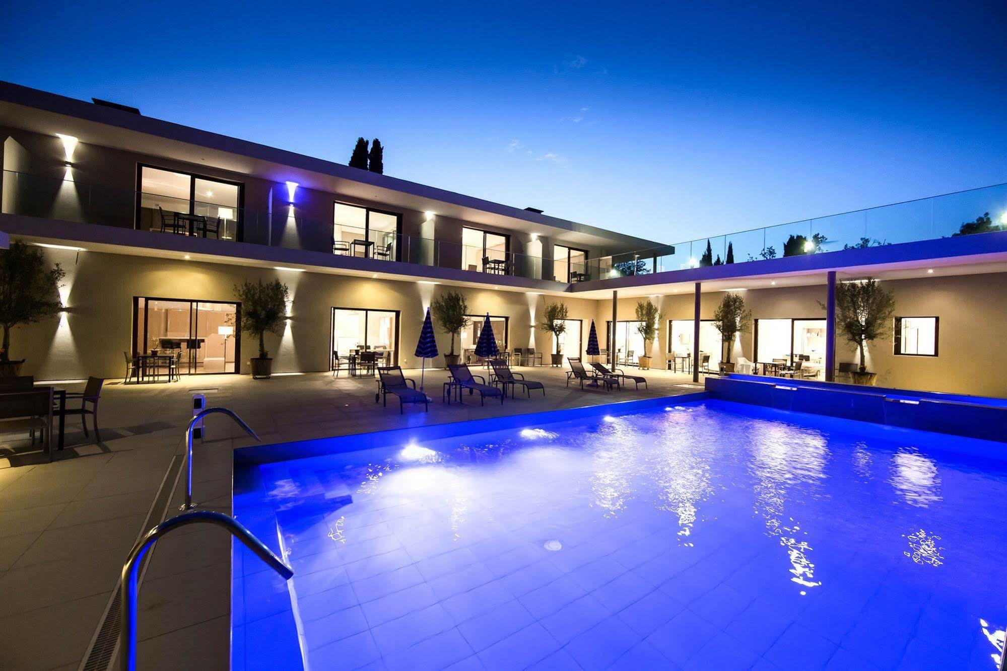 Seventeen Hotel Valbonne Luaran gambar